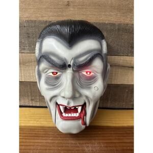 Vintage Gemmy Industries Singing Vampire Head Animated Door Greeter Dracula